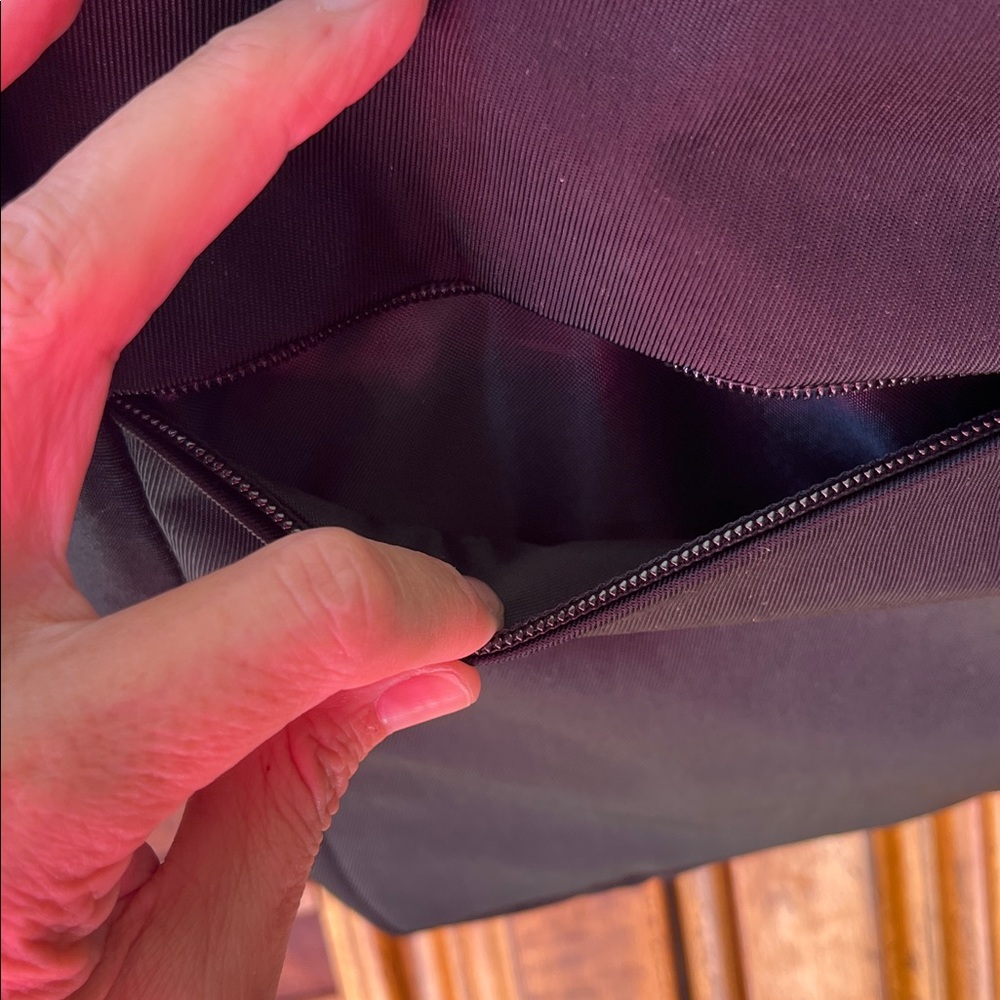HUFFER New Zealand Crossbody Bag - Picture 4 of 7